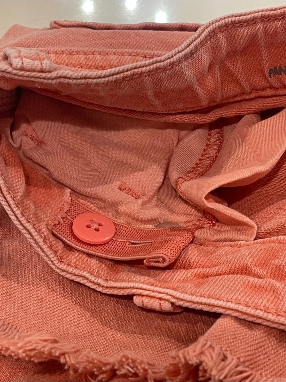 Girl's Coral Denim Frayed-Hem Shorts Size 10/12
